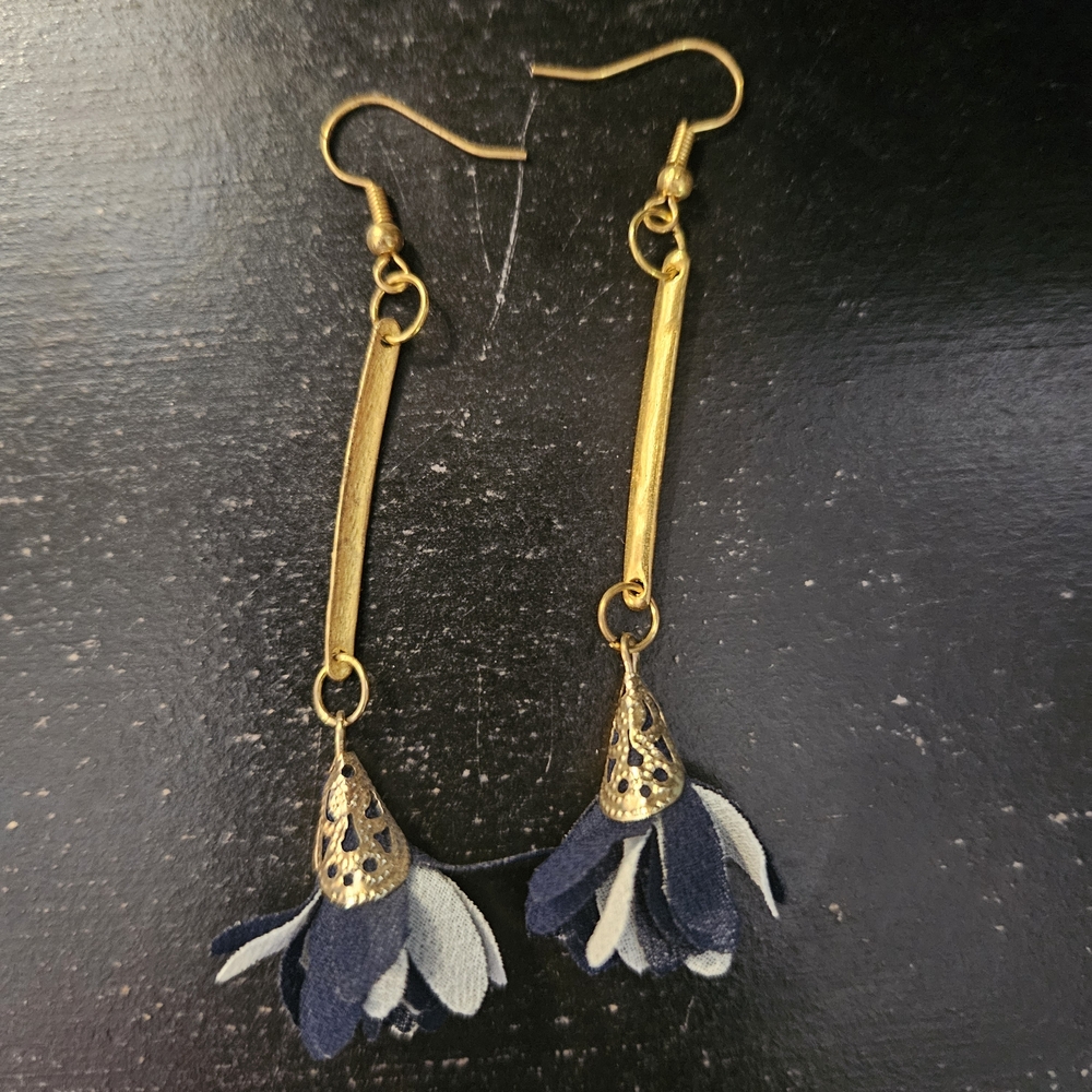 ⭐Handmade Dark Blue Hanging Flower Earrings, 2" long Lightweight